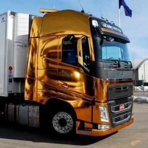 Фотография Volvo Trucks 3